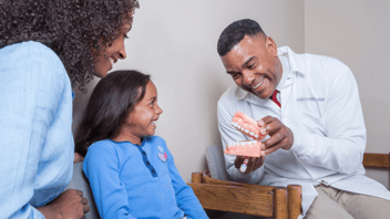 dentist-and-child-patient-consultation